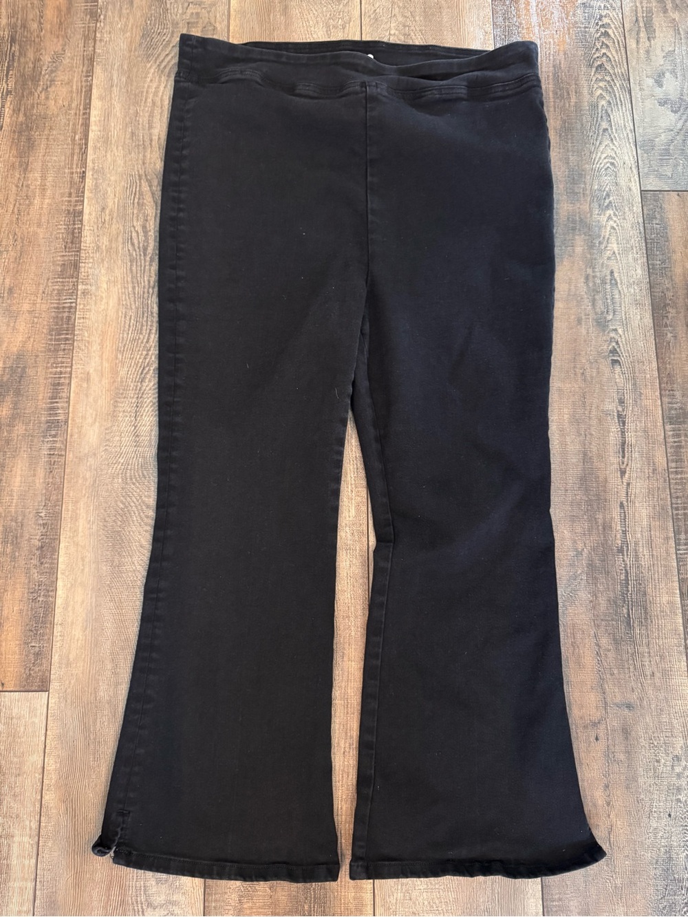 OLIVER LOGAN Black Flare Leg Pull-On Jeans | Size L | Great Condition